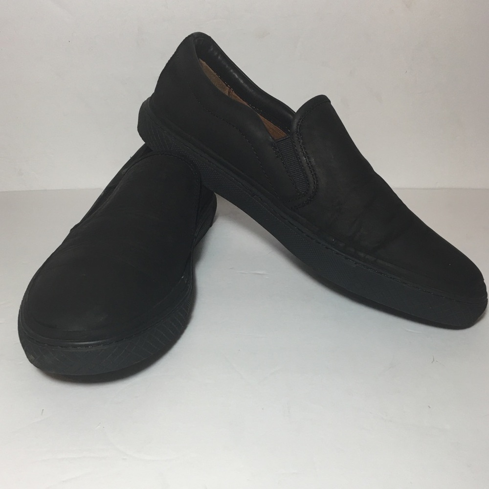 Frye Gates 81157  Nubuck Leather Slip On Sneakers